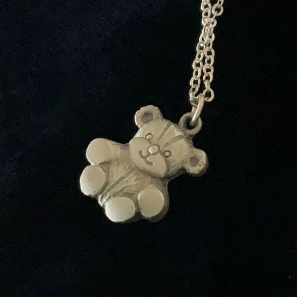 Bear Pendant On Silver-Tone Chain Marked KOREA - Picture 3 of 12